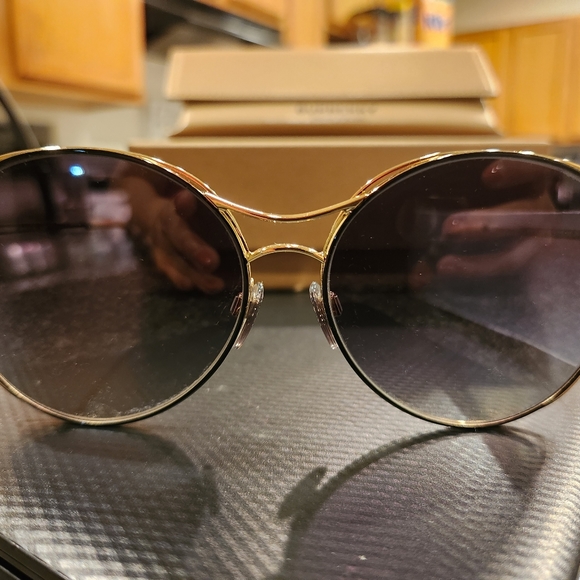 Burberry Sunglasses BE3105 - Picture 2 of 7